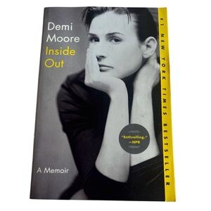 PAPERBACK Demi Moore Inside Out: A Memoir